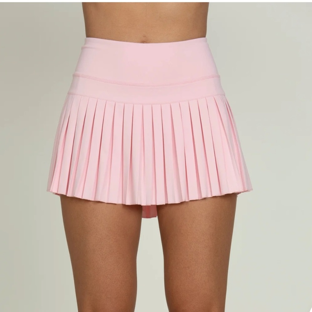 Gold Hinge Almond Blossom Pleated Tennis Skirt